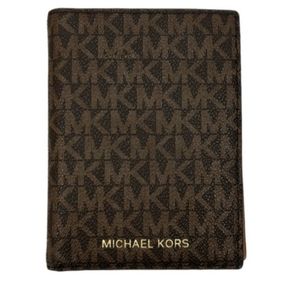 Michael Kors passport wallet NWOT